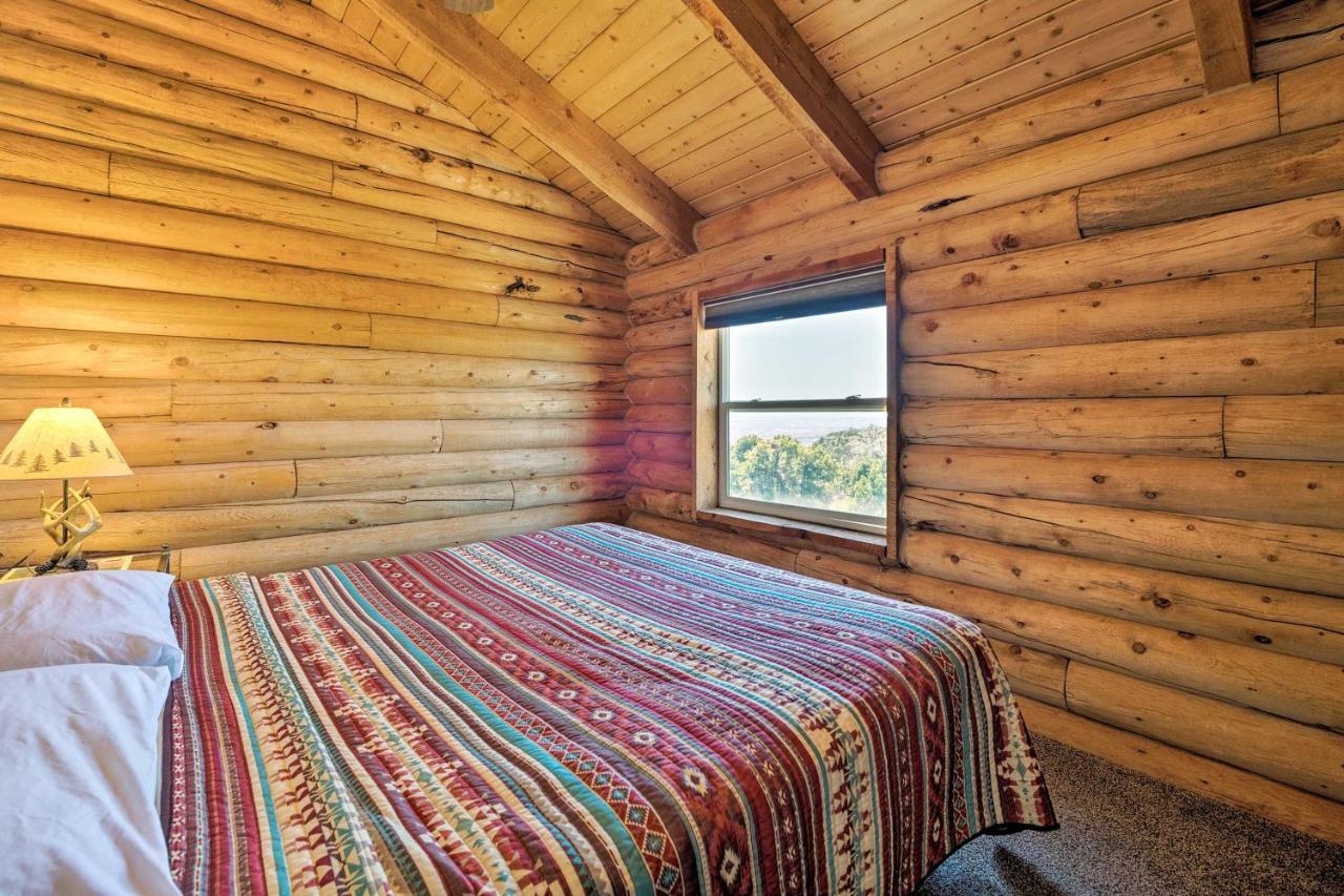 Cabin With Fire Pit, Views And Bbq 18 Mi To Moab! Extérieur photo